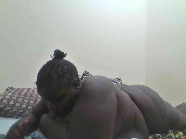 Bigdarkass webcam