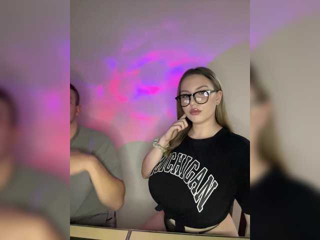  Couple-sex chat room