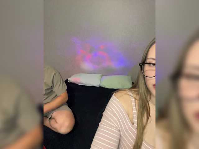  Couple-sex chat room