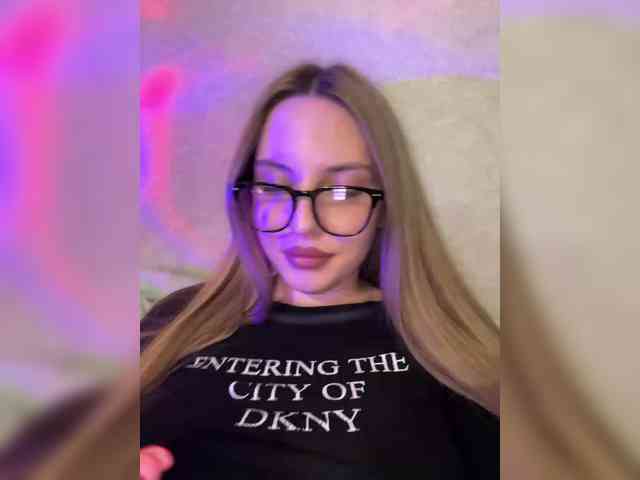 Cris_Mi webcam
