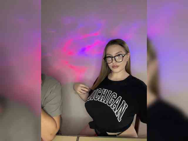 Cris_Mi webcam