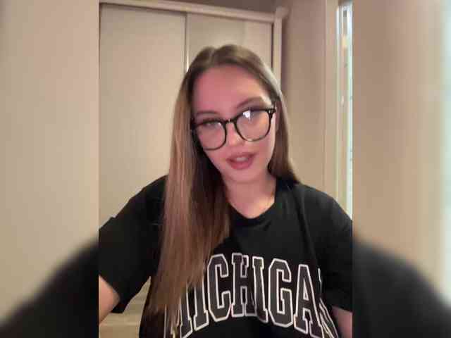 Cris_Mi webcam