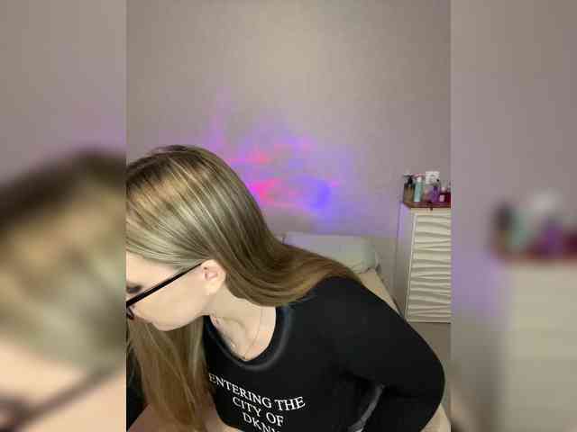 Cris_Mi webcam