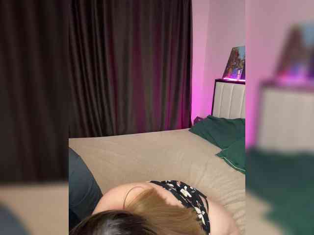 Cris_Mi webcam