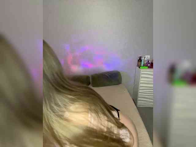 Cris_Mi webcam
