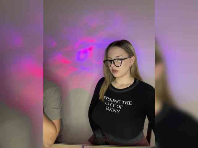 Cris_Mi webcam