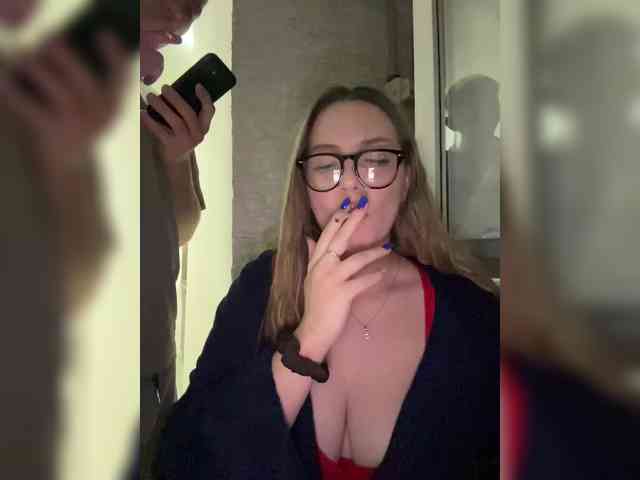 Cris_Mi webcam