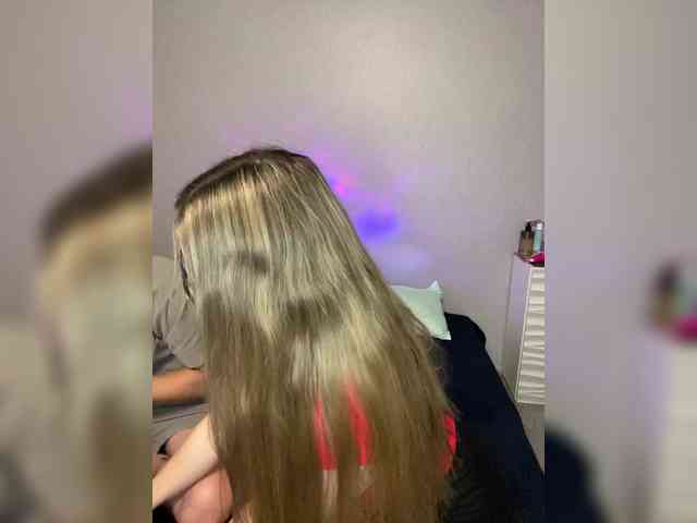Cris_Mi webcam