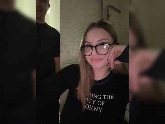 Cris_Mi webcam