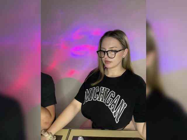 Cris_Mi webcam