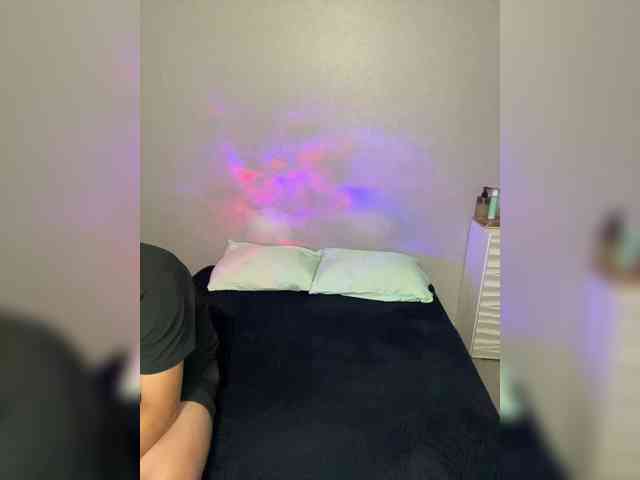 Cris_Mi webcam