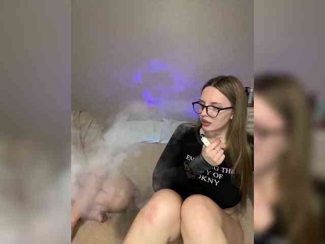 Cris_Mi webcam