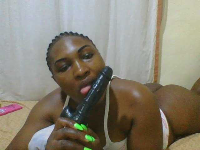 hot-masha's BongaCams show and profile