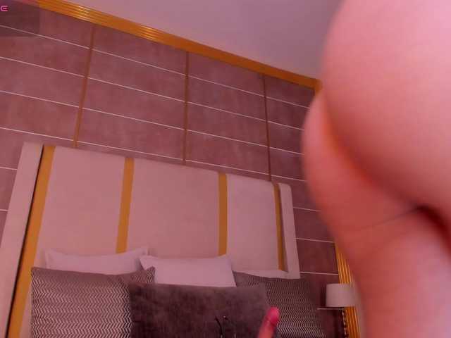 abigailcarter's BongaCams show and profile