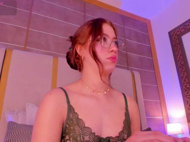 abigailcarter's BongaCams show and profile