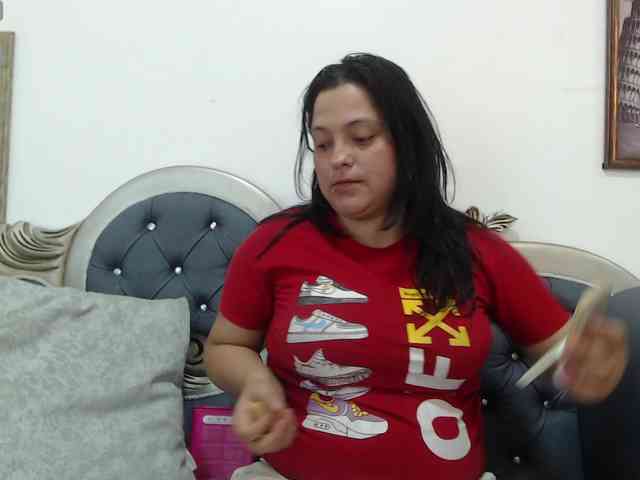 KataleyaStiward webcam