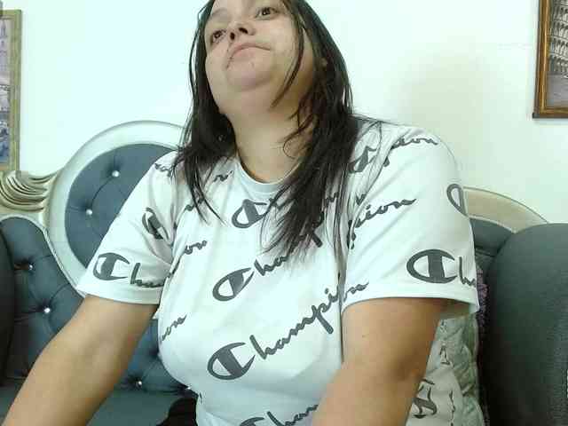 KataleyaStiward webcam