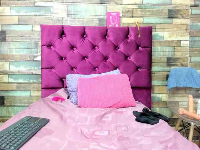 KataleyaStiward webcam