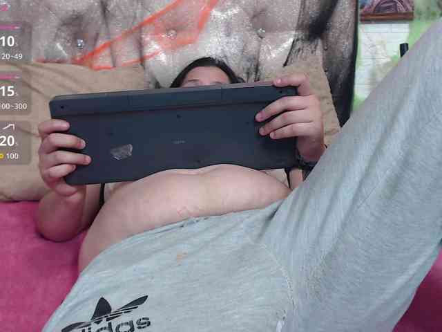 KataleyaStiward webcam