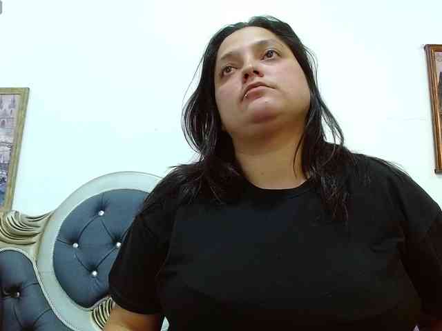 KataleyaStiward webcam