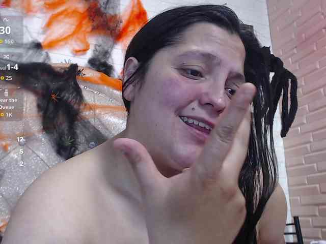 KataleyaStiward webcam