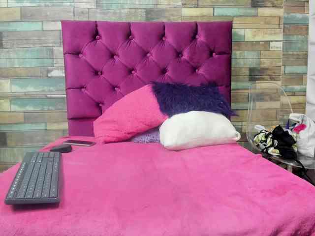 KataleyaStiward webcam