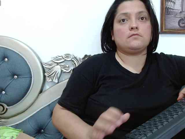 KataleyaStiward webcam