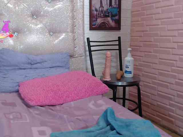 KataleyaStiward webcam