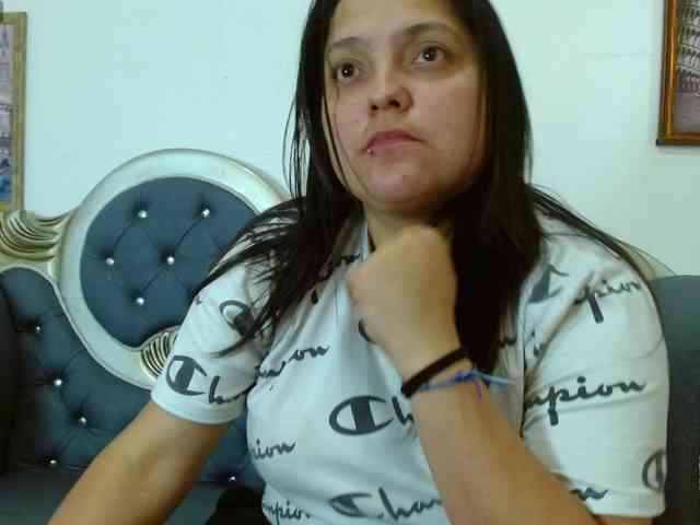 KataleyaStiward webcam