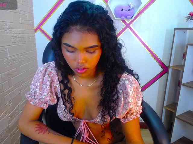 MelodyStan webcam