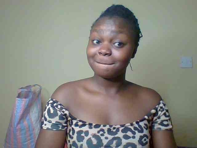 Crazymaya webcam
