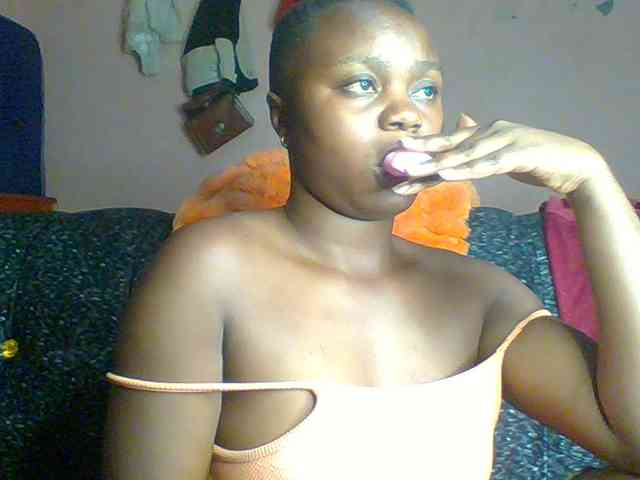 Crazymaya webcam
