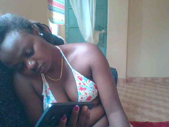 Crazymaya webcam