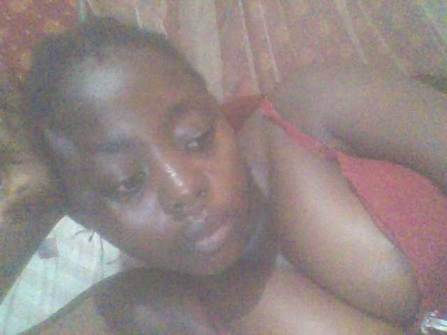 PrettyG's BongaCams show and profile