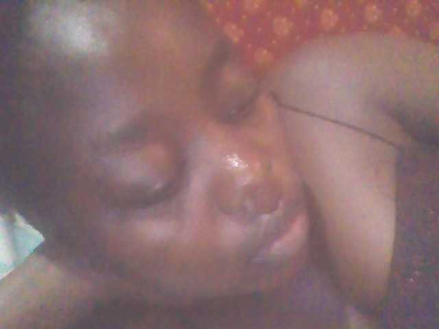 PrettyG's BongaCams show and profile