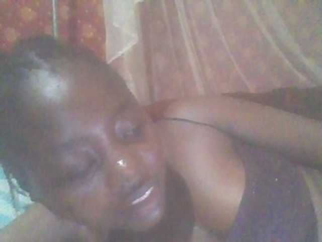 PrettyG's BongaCams show and profile