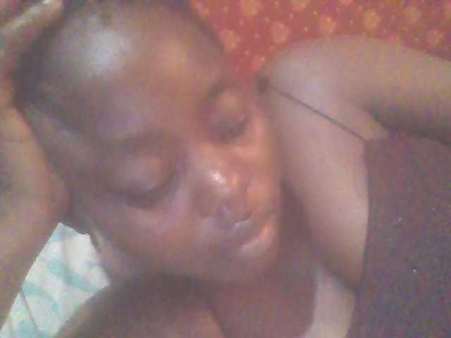 PrettyG's BongaCams show and profile