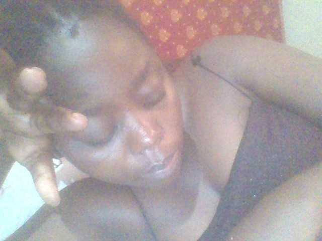 PrettyG's BongaCams show and profile