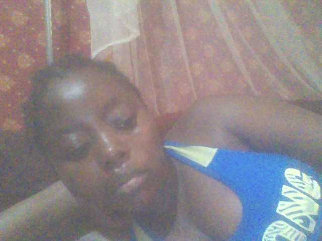 PrettyG's BongaCams show and profile