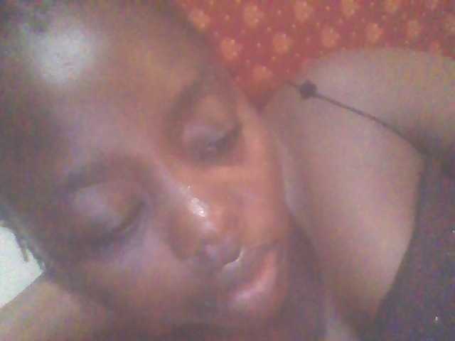 PrettyG's BongaCams show and profile