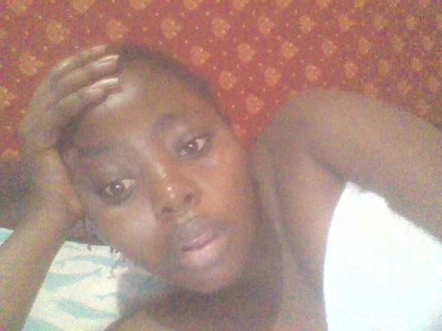 PrettyG's BongaCams show and profile