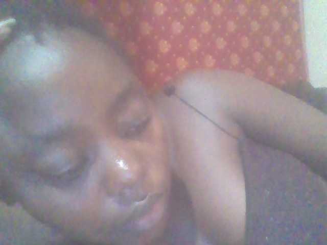 PrettyG's BongaCams show and profile