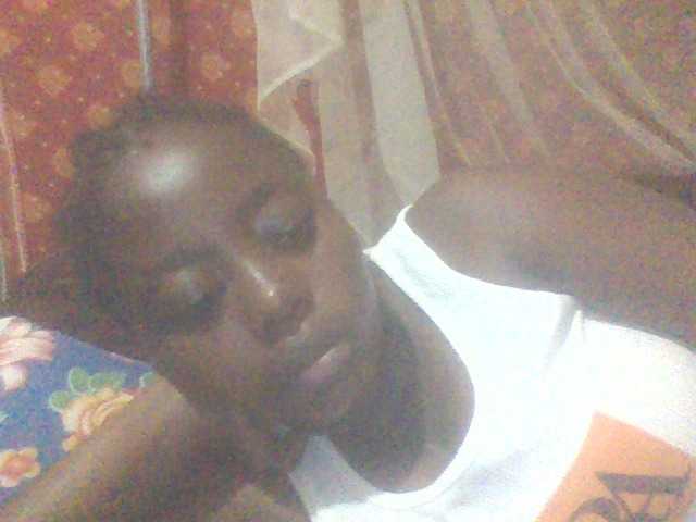 PrettyG's BongaCams show and profile