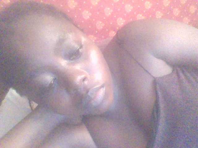 PrettyG's BongaCams show and profile