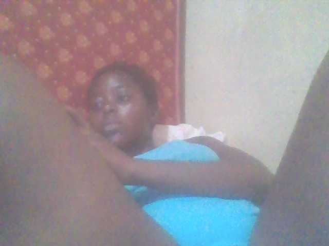 PrettyG's BongaCams show and profile