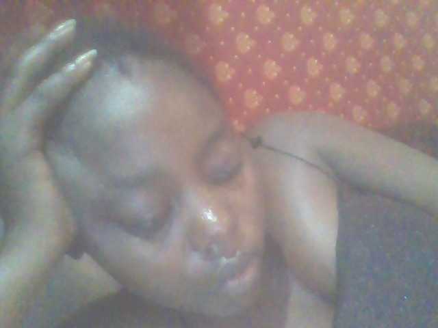 PrettyG's BongaCams show and profile