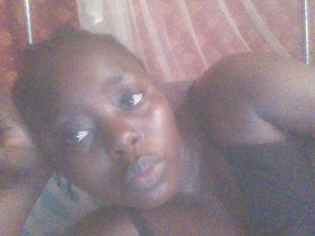 PrettyG's BongaCams show and profile