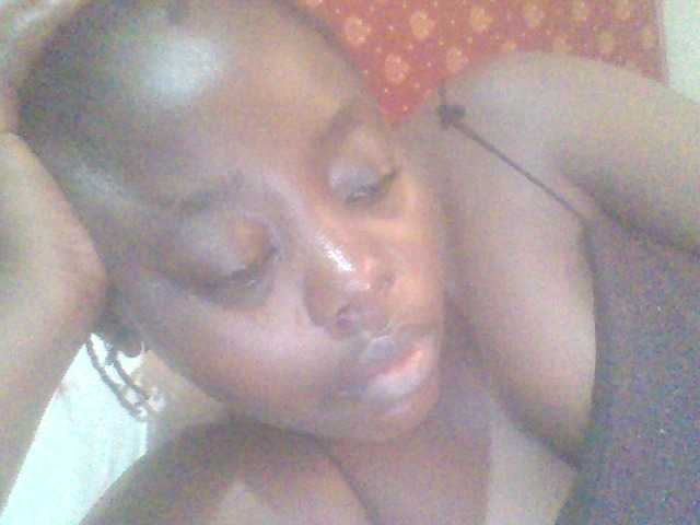 PrettyG's BongaCams show and profile