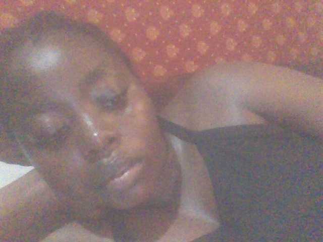 PrettyG's BongaCams show and profile