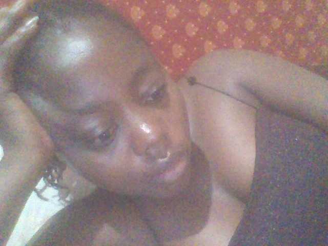 PrettyG's BongaCams show and profile